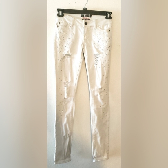 Hot Kiss Skinny Lily White Denim Distressed Jeweled Straight Leg Jeans Sz 1 - Picture 1 of 10
